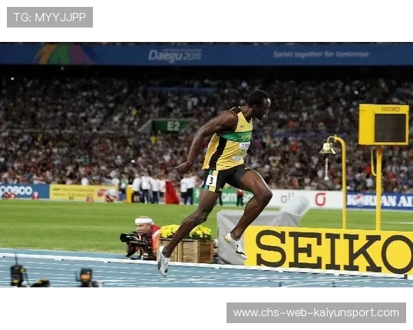 百米飞人受伤倒地，观众泪崩——那一瞬间的感动与震撼